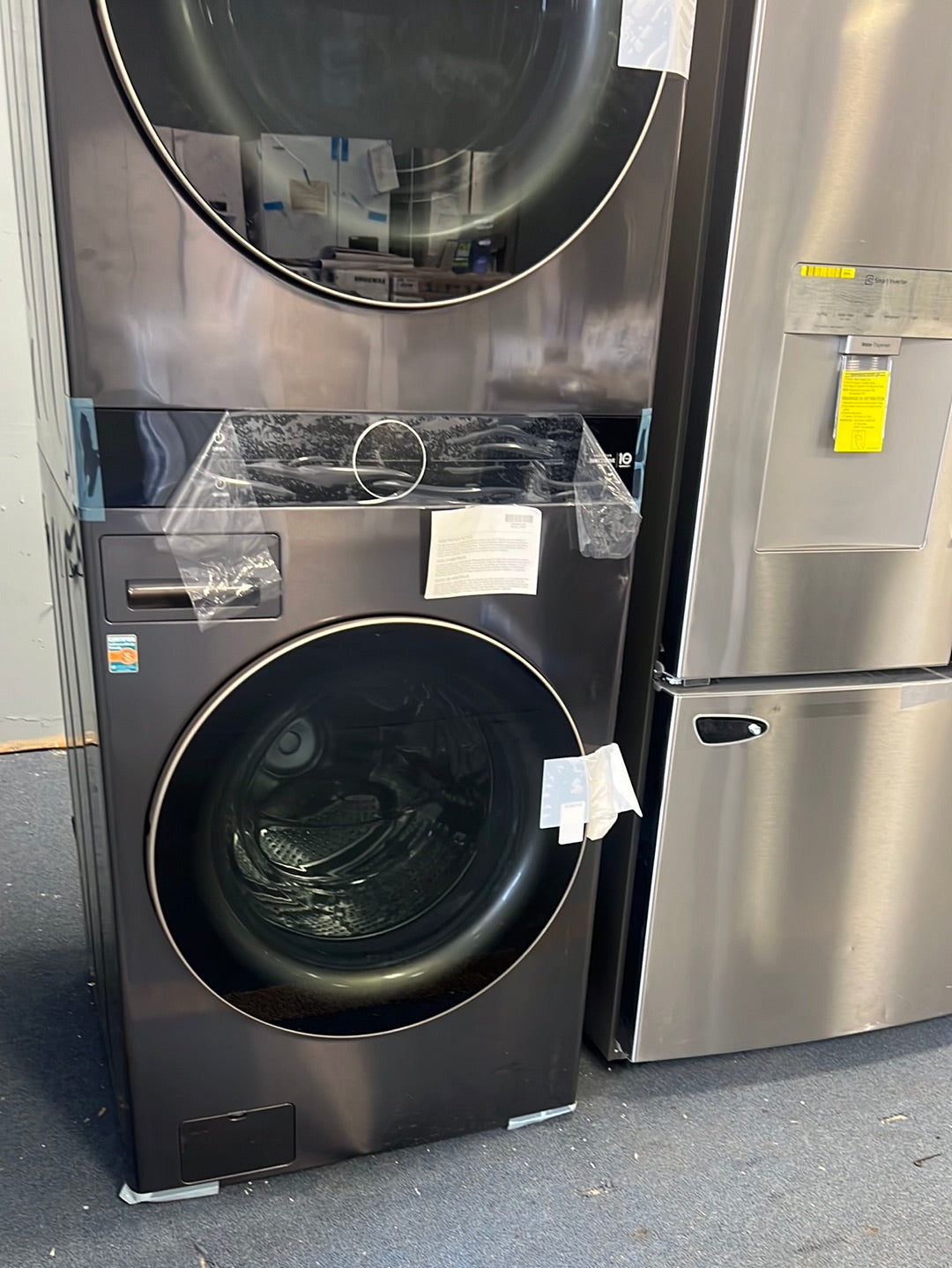 LG Laundry Tower Gas Dryer And Washer