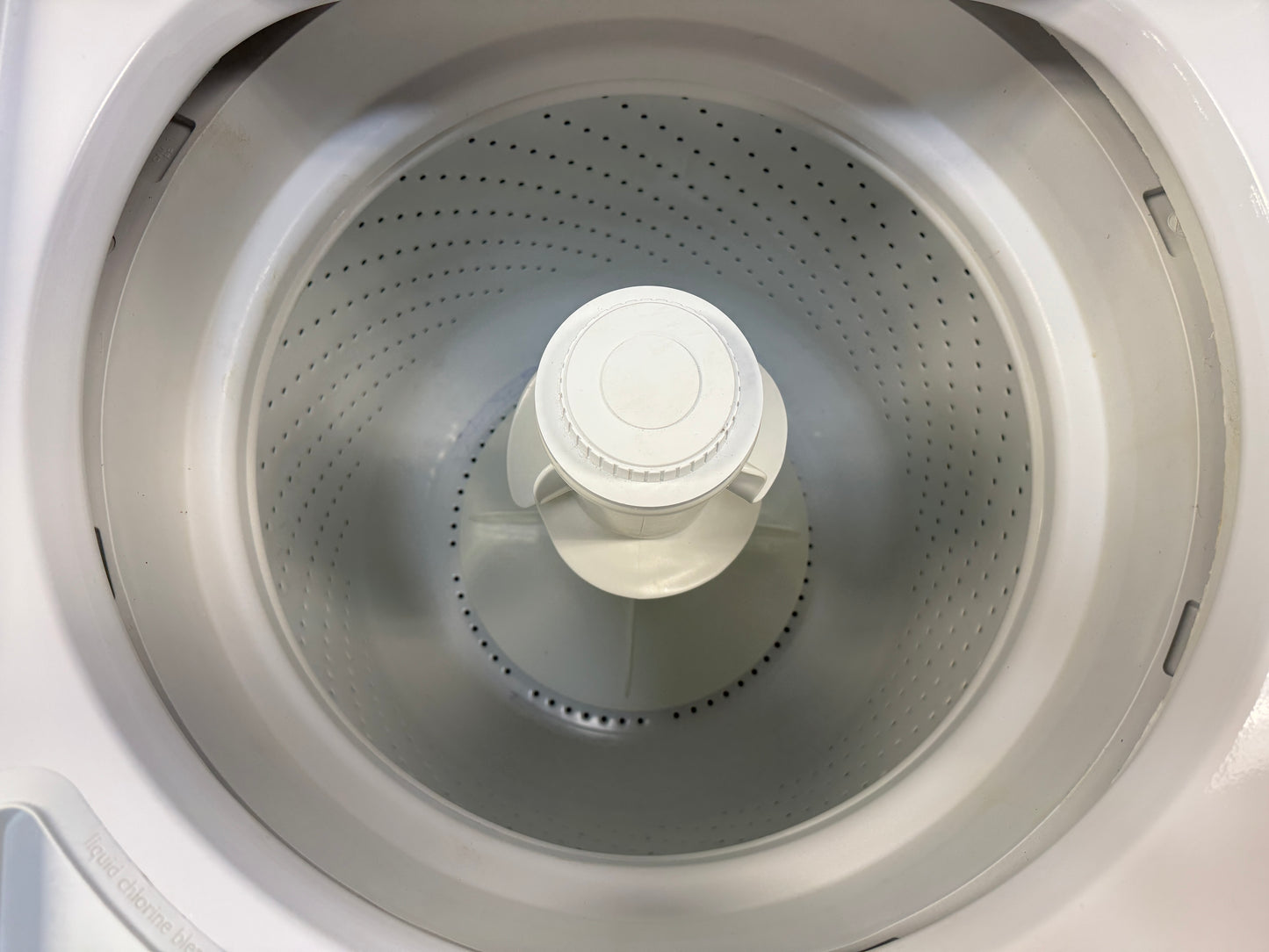 Amana 4.0 cu ft. Top Load Dual Action Agitator Washer and Gas Dryer Set