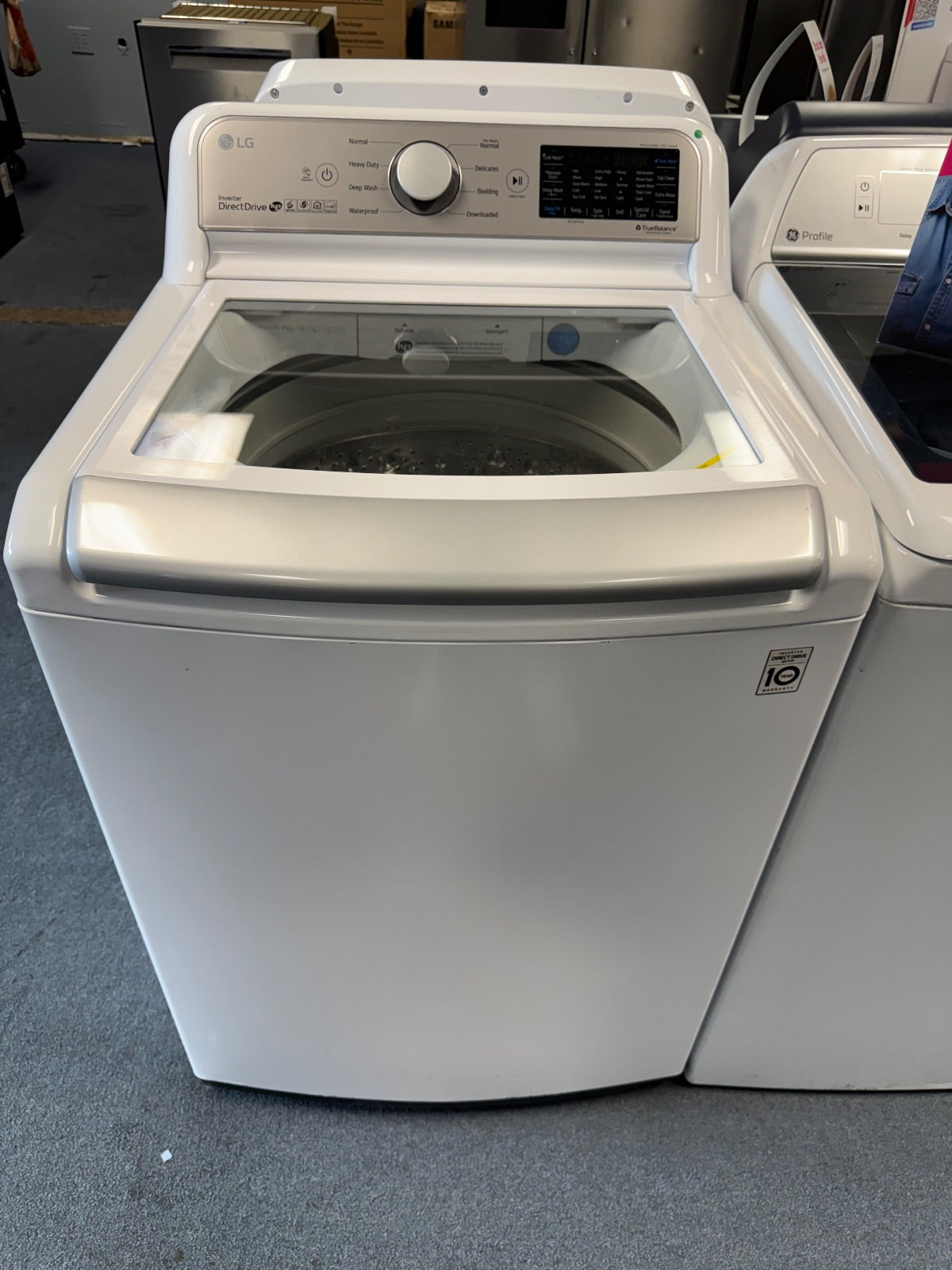 LG — Washer, 5.0 cu ft With Agitator