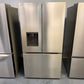 LG - fingerprint-resistant Refrigerator