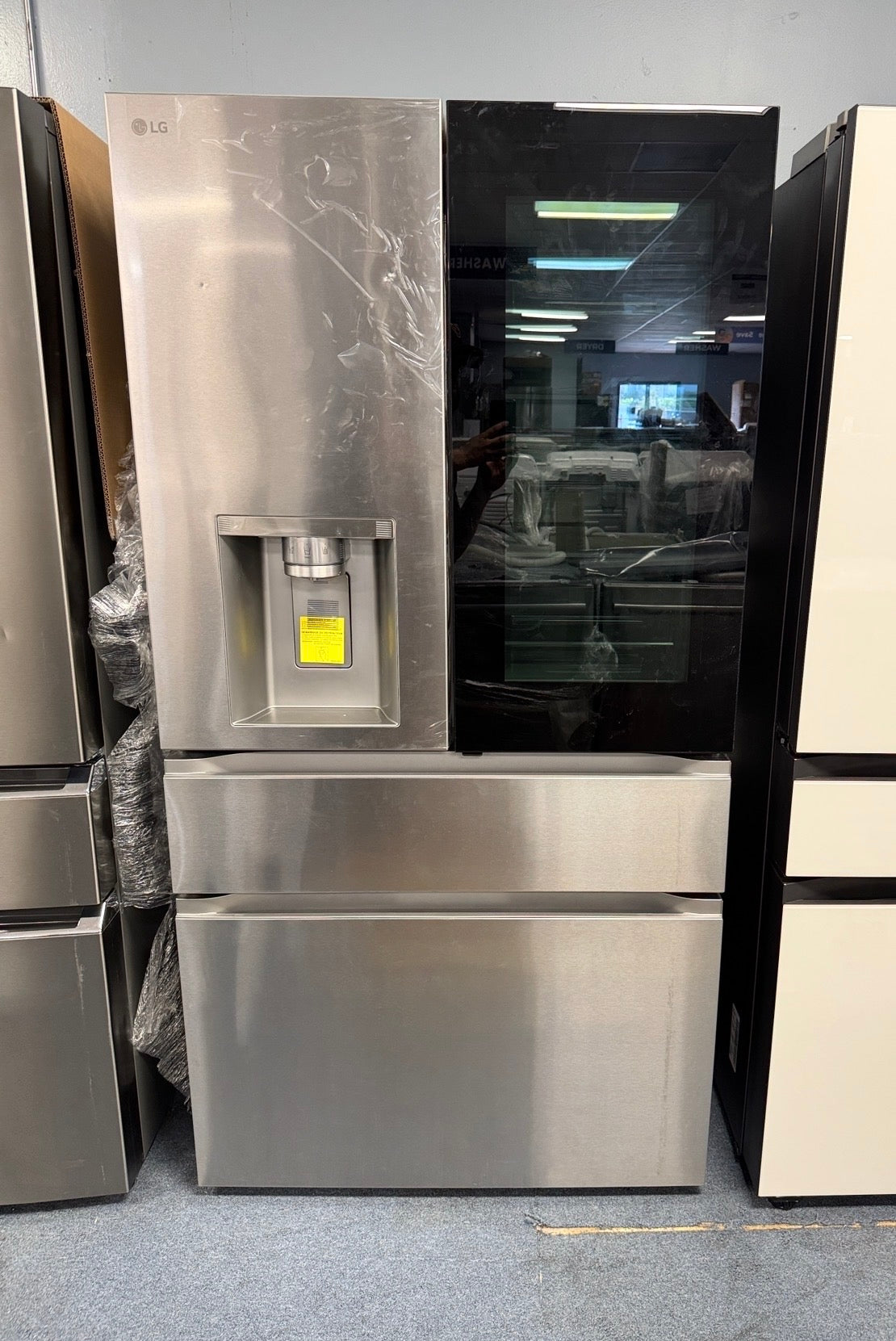 29 cu. ft. Smart InstaView® Standard-Depth MAX™ 4-Door French Door Refrigerator with Full-Convert Drawer™