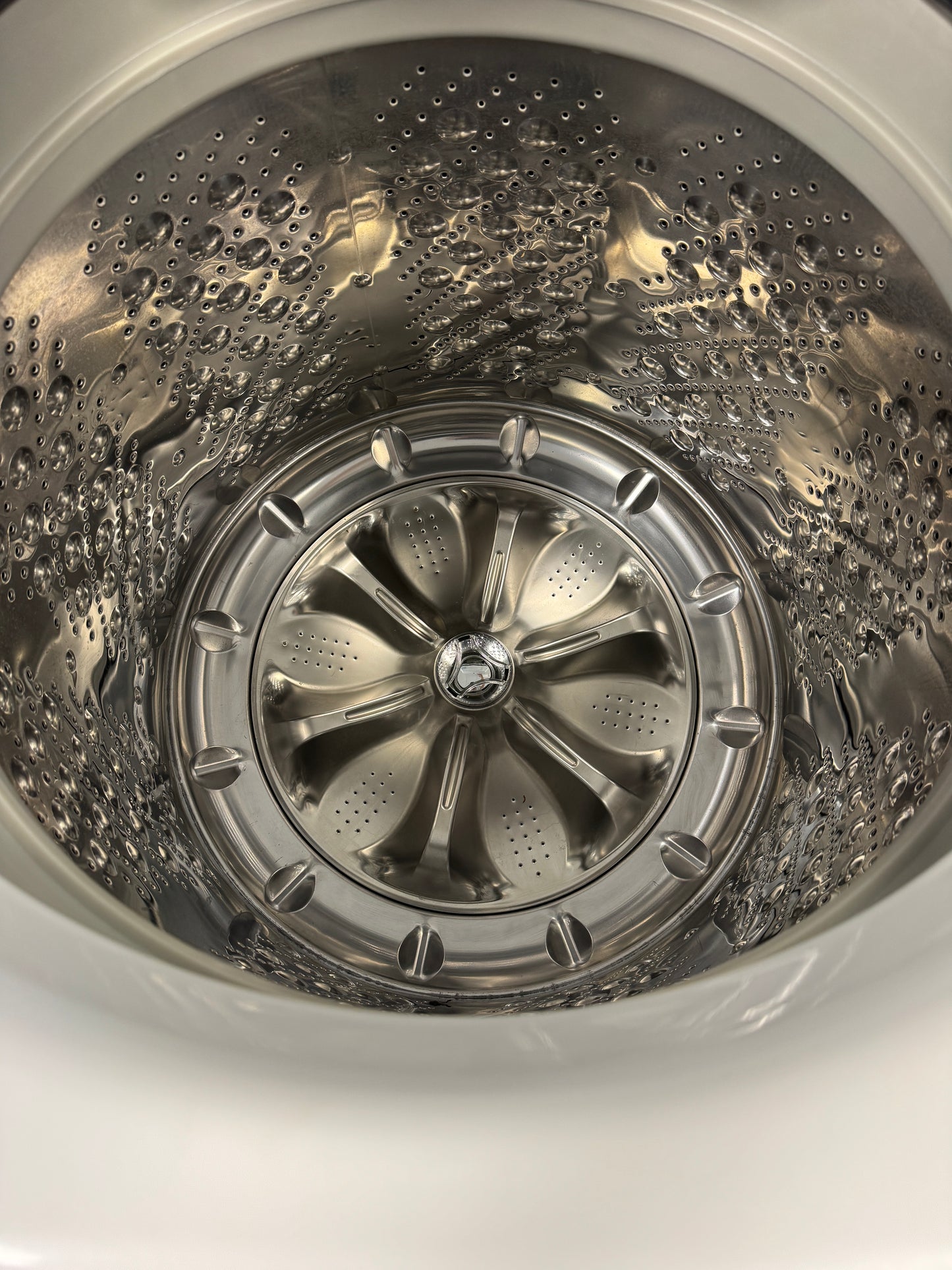 LG TurboWash 5.5-cu ft Top-Load Washer (White) ENERGY STAR