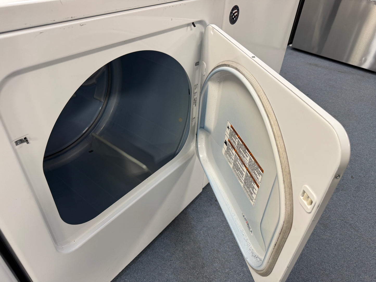 Amana 4.0 cu ft. Top Load Dual Action Agitator Washer and Gas Dryer Set